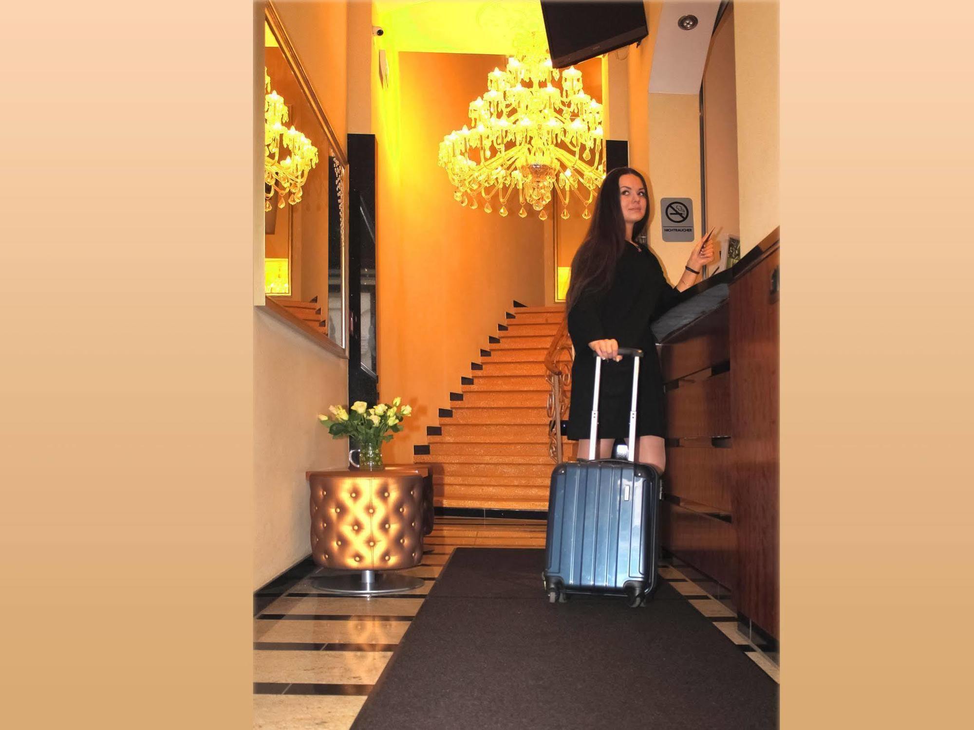 Hotel Expo Frankfurt City Centre Fráncfort del Meno Exterior foto